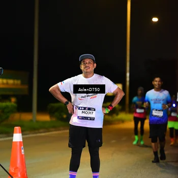 Runner Photo 7713804