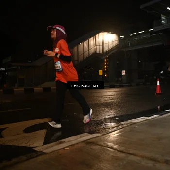 Runner Photo 7713810