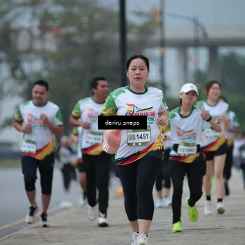 Runner Photo 7713820