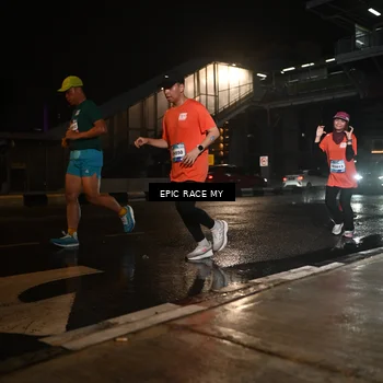 Runner Photo 7713824