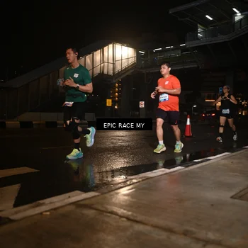Runner Photo 7713843