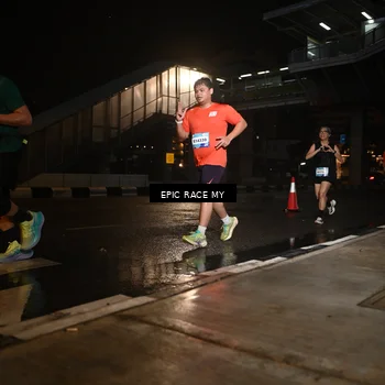 Runner Photo 7713845