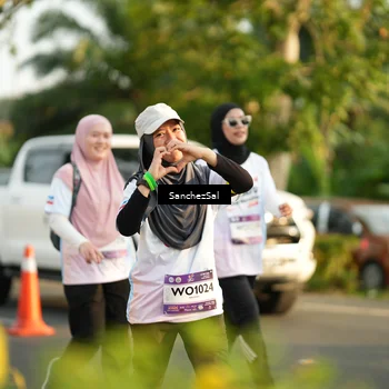 Runner Photo 7713846