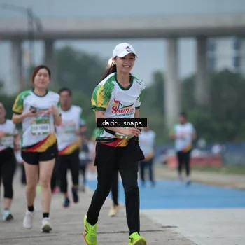 Runner Photo 7713856