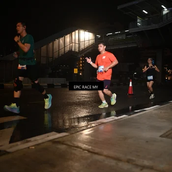 Runner Photo 7713860