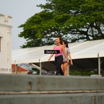Runner Photo 7713872