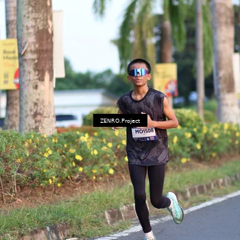 Runner Photo 7713875