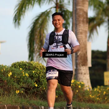 Runner Photo 7713877