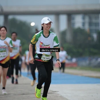 Runner Photo 7713880