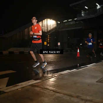 Runner Photo 7713883