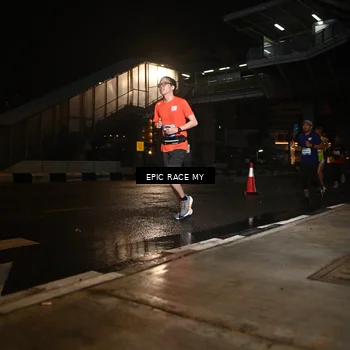 Runner Photo 7713889