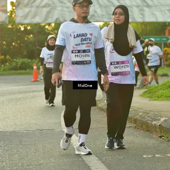 Runner Photo 7713891