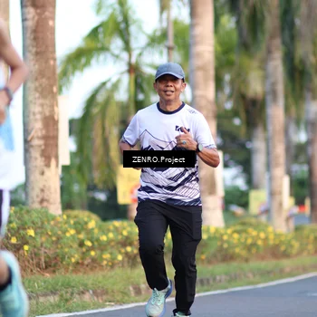 Runner Photo 7713905