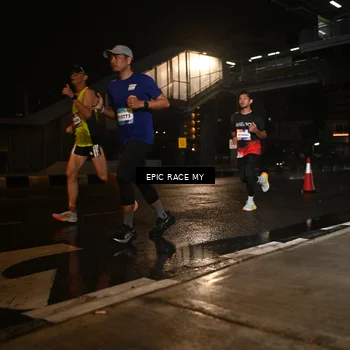 Runner Photo 7713911