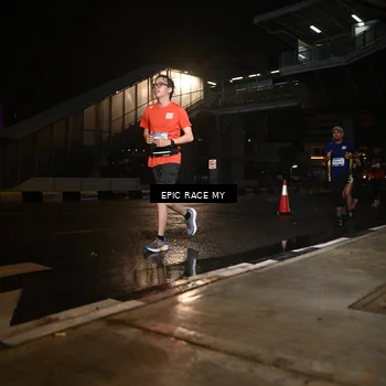 Runner Photo 7713922