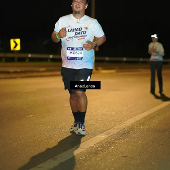 Runner Photo 7713925