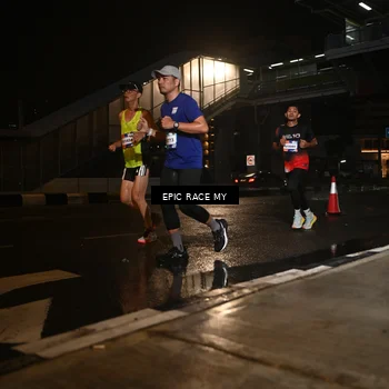 Runner Photo 7713926