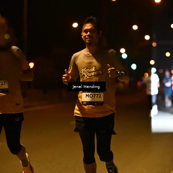 Runner Photo 7713929