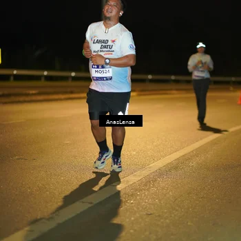 Runner Photo 7713935