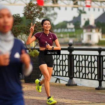 Runner Photo 7713940