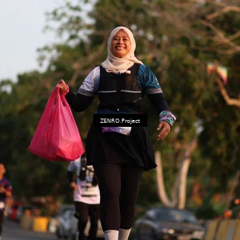 Runner Photo 7713954