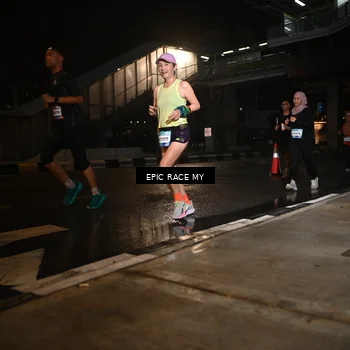 Runner Photo 7713963