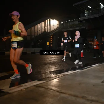 Runner Photo 7713968