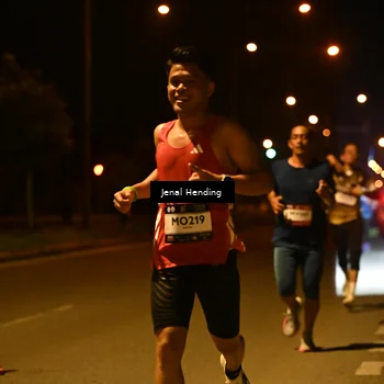 Runner Photo 7713971