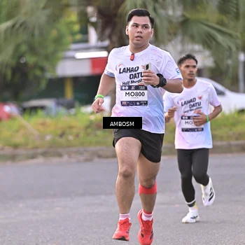 Runner Photo 7713972