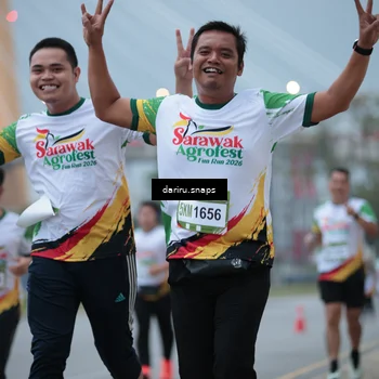 Runner Photo 7713980