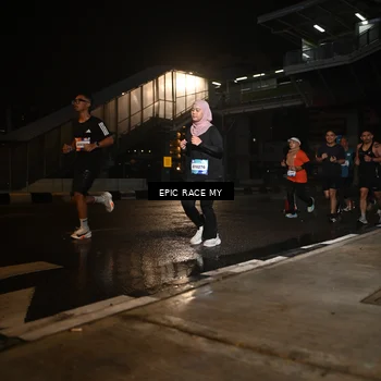 Runner Photo 7713981