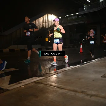 Runner Photo 7713986