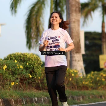 Runner Photo 7713995