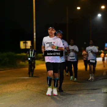 Runner Photo 7713999