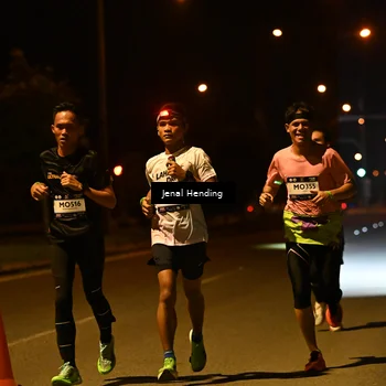 Runner Photo 7714001
