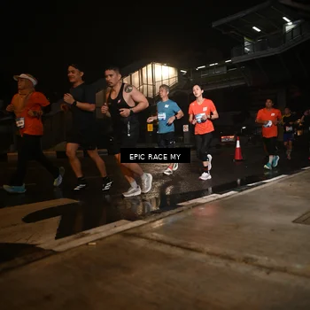 Runner Photo 7714011