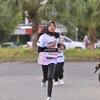 Runner Photo 7714030