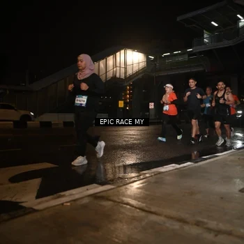 Runner Photo 7714038