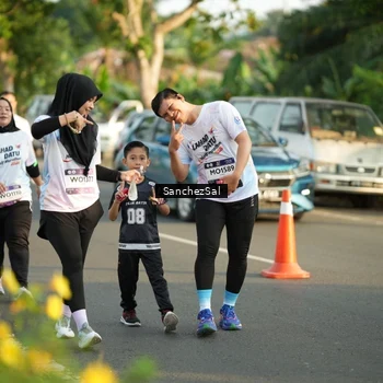 Runner Photo 7714049