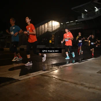 Runner Photo 7714057