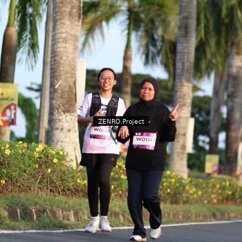 Runner Photo 7714068