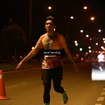 Runner Photo 7714077