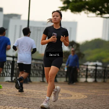 Runner Photo 7714081