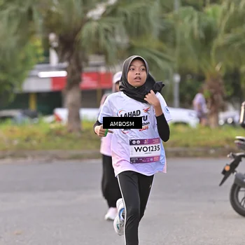 Runner Photo 7714090