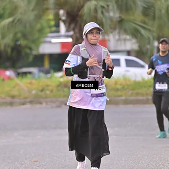 Runner Photo 7714095