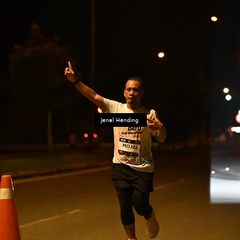 Runner Photo 7714099