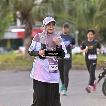 Runner Photo 7714104