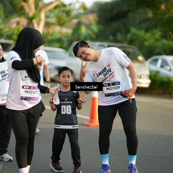 Runner Photo 7714105