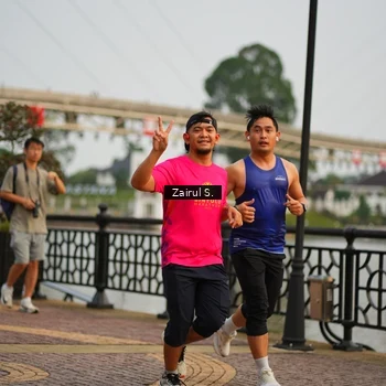 Runner Photo 7714113