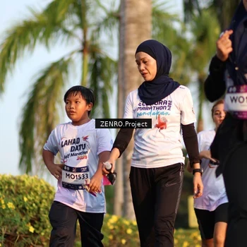 Runner Photo 7714114